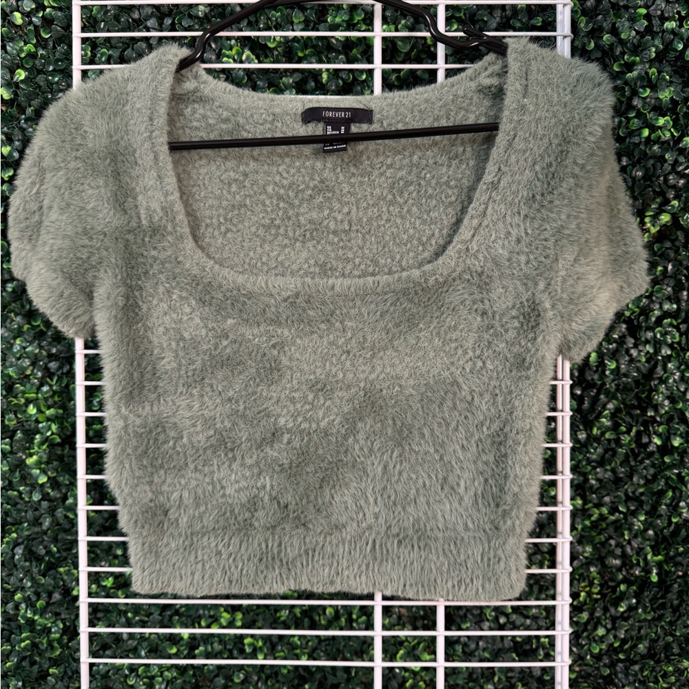 Green Cropped Fuzzy Sweater-Knit Tee (M)
